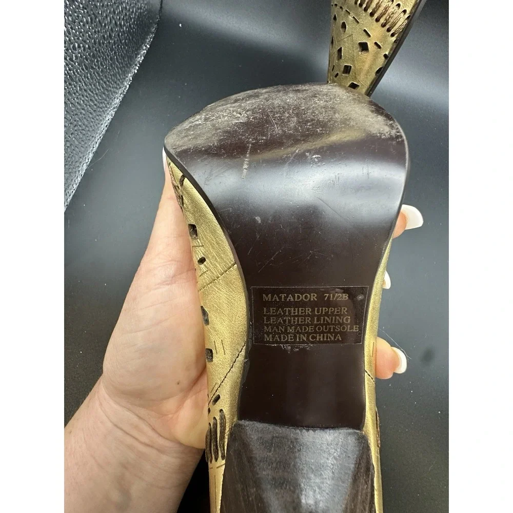 Steve Madden‎ Leather Matador Heels Gold Women's Size 7.5B